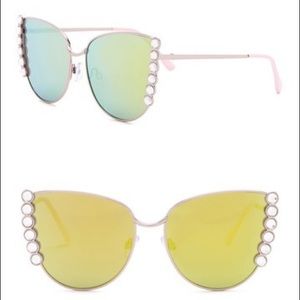 Rhinestone Novelty Cat Eye Sunglasses 🕶